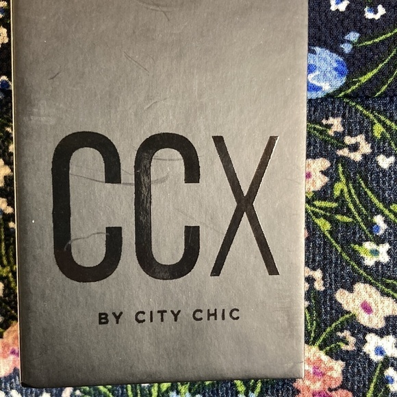 City Chic CCX NWT Meadow Floral Print Blouse Top XXL Dainty Feminine Romantic - Picture 5 of 16